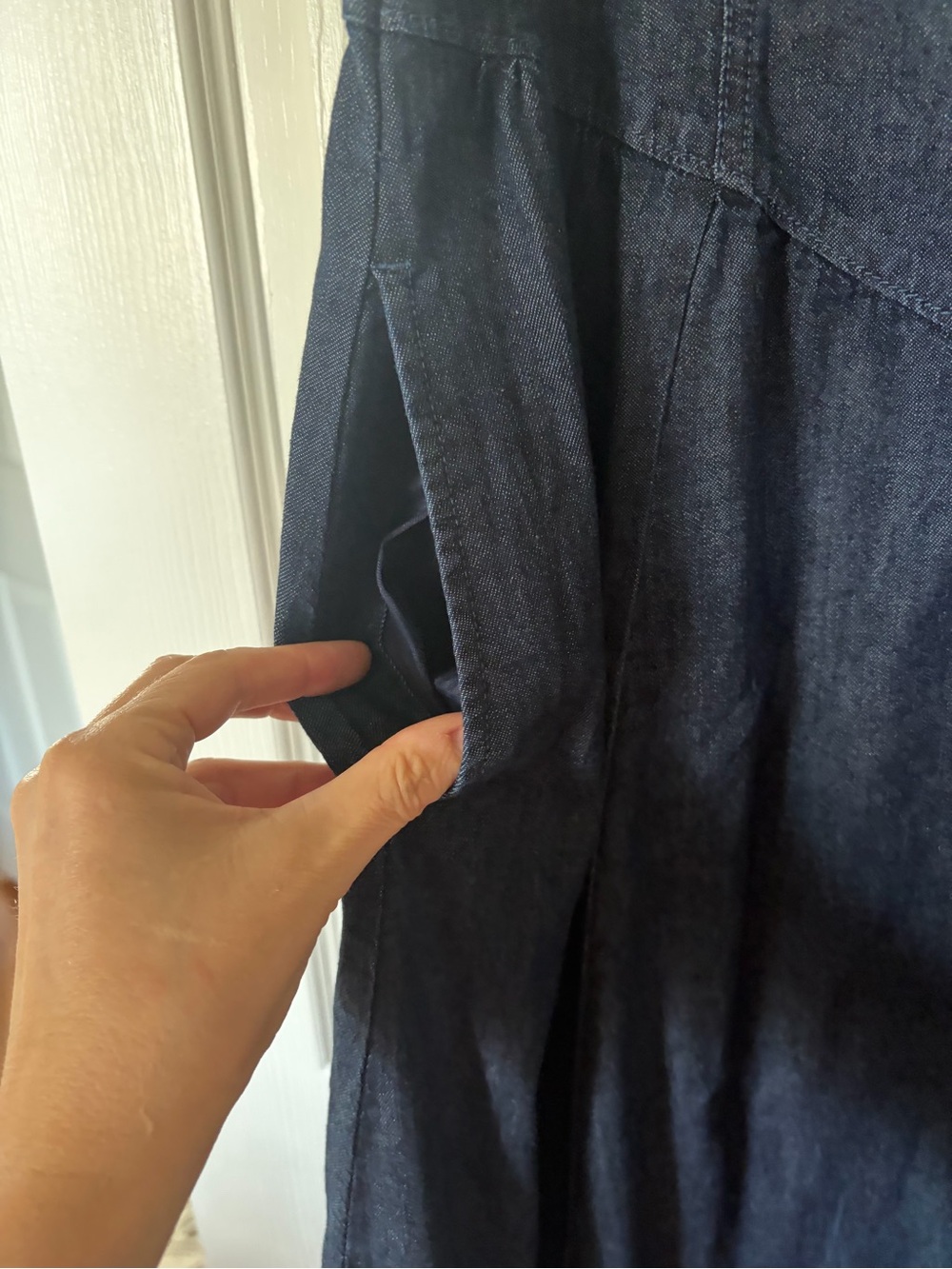 NWT Gap Denim Drop Waist Midi Dress with Pockets and Basque waist. Size L - Picture 8 of 8